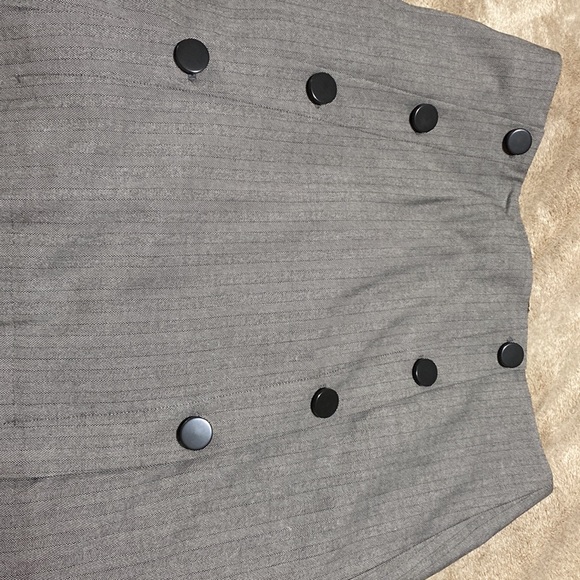 Beautiful subtle herringbone pattern detailed skirt - Picture 4 of 4